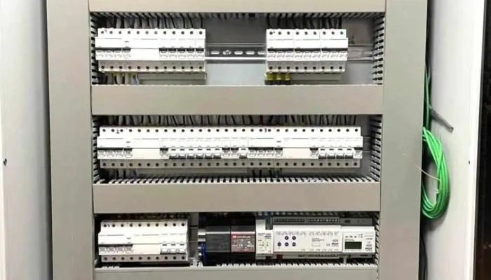 Acdc Elec Stonnenplange - Luxemburg