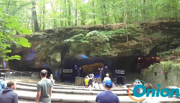 Amphitheater Breechkaul Videos - Berdorf