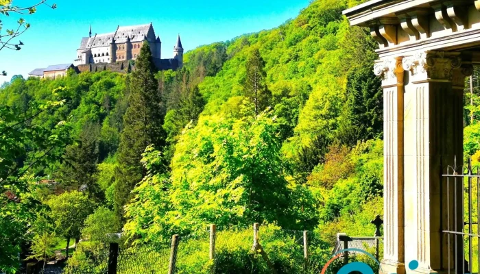 Auto -  Pedestre Vianden Fotoene - Vianden