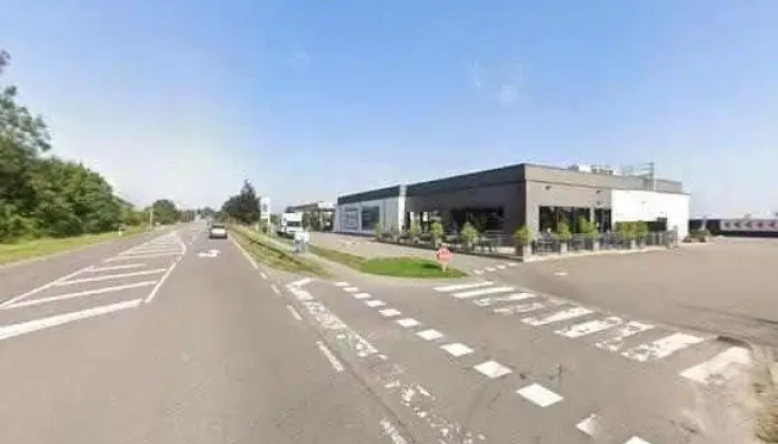Bestcharge Charging Station Street View 360deg Fotos - Esch-sauer