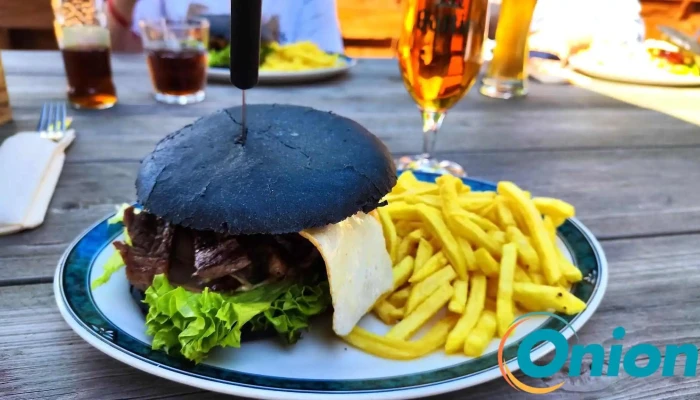 Brasserie Op Buergkapp -  Pommes Frites - Consdorf