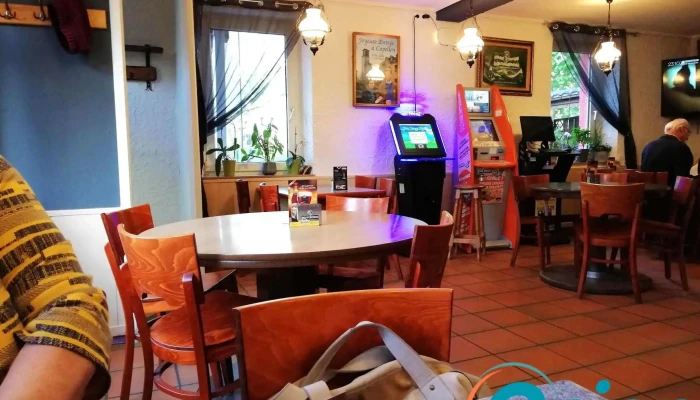 Cafe Restaurant Pizzeria Du Commerce Atmosphare - Mamer