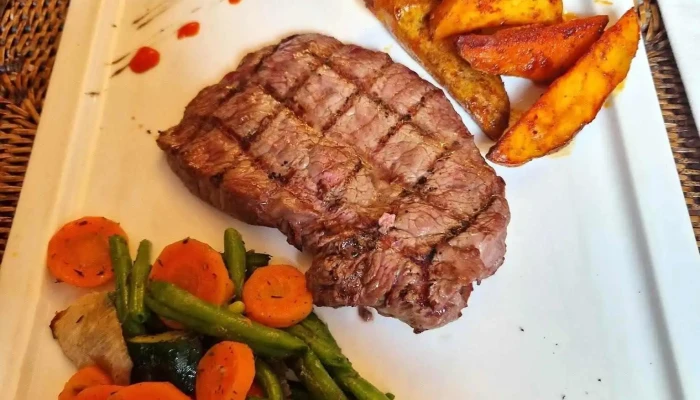 Cafetin De Buenos Aires -  Sirloin Steak - Luxemburg