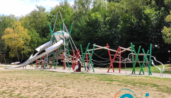 Centre De Recreation, Belvaux - Gaalgebierg park - Belvaux Sanem