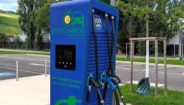 Copal Mertert Charging Station -  Wei Do Ukommene - Mertert