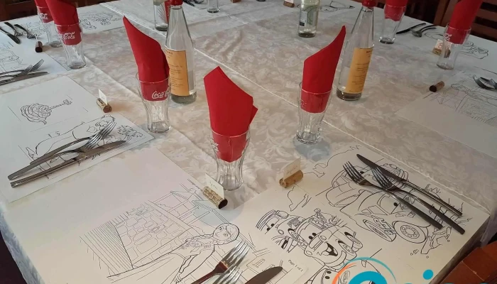 Da Toto   Pizzeria   Restauration   Epicerie Italienne Atmosphare - Differdange