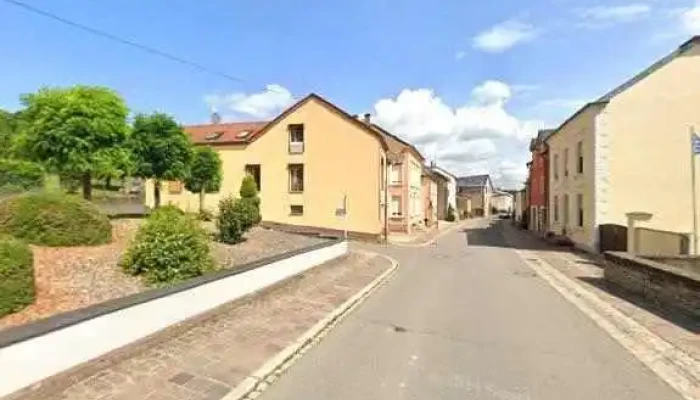 Fliesenlegermeisterbetrieb Malzanini -    Fliesen Mosaikfliesen Komplettbadsanierung Und Estriche Street View 360deg Fotos - Schengen