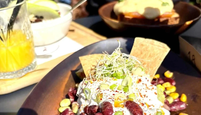 Hugo Coffee Brunch Adress - Kopstal