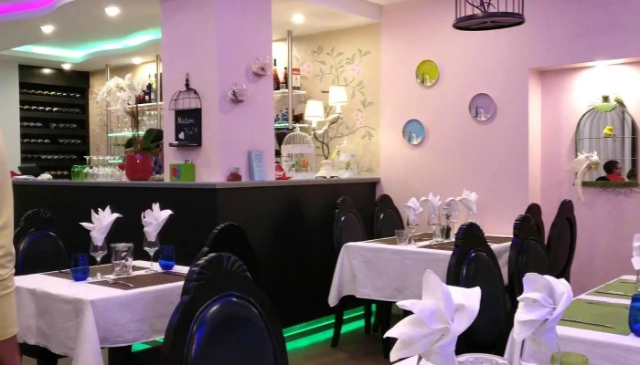 Madam Yus Chinese Boutique Kitchen Atmosphare - Pétange