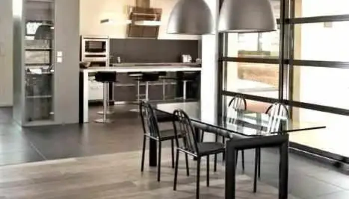 Maison Bosk -    Parquets Menuiseries Terrasses Dalles Swisstrax Innenansichten - Strassen