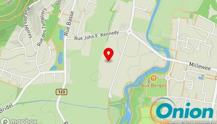 Kaart vun Maison Platz Sàrl Bestattungsinstitut zu Steinsel