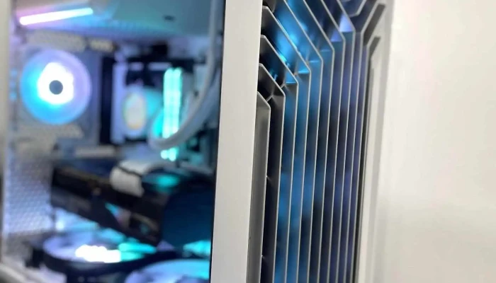 Mana Custom Builds Sarl S Mcbpc   Luxembourg Computer - Waldbillig