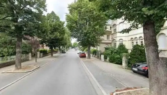 Metalica Siege Social Sa Geigende - Esch An Der Alzette