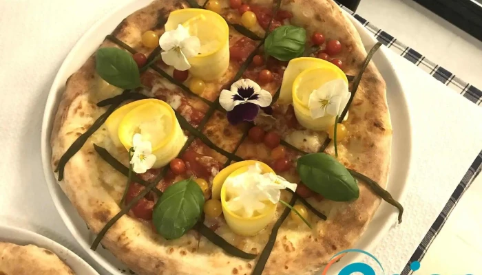 Michaelos Pizzeria Pizza - Useldingen