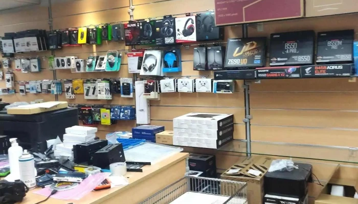 Obiwan Computer Shop -  Innenansichten - Luxemburg