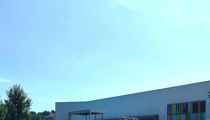 Outdoor Swimming Pool -  Videoen - Dudelange