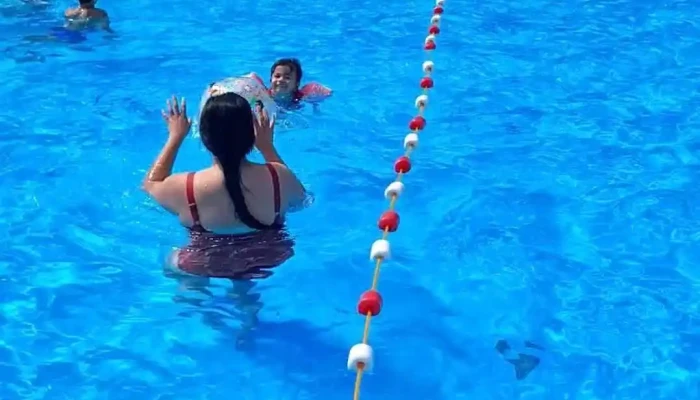 Outdoor Swimming Pool -  Videos - Dudelange