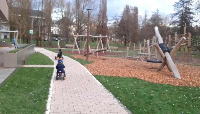 Parc De Jeux Enfants Schouweiller -  Praisser - Dippach