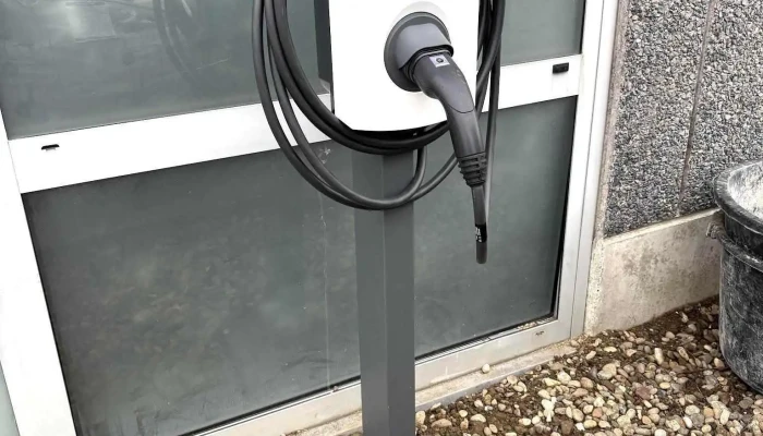 Phenix Tech Sarl   Fourniture Et Installations De Solutions De Rechargement Pour Vehicules Electriques   Thermographie Vom Inhaber - Koerich