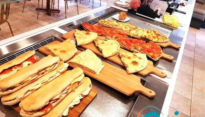 Pizza Enzo -  Essen Und Trinken - Esch An Der Alzette