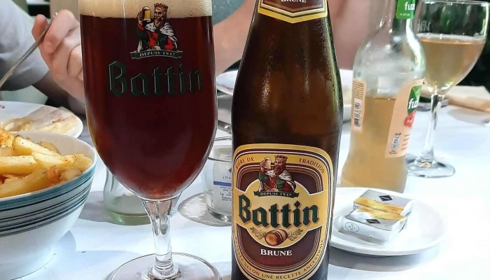 Restaurant -    Pizzeria Op Der Millen Telefon - Ernztalgemeinde
