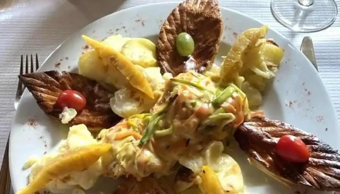 Restaurant -    Pizzeria Op Der Millen Vom Inhaber - Ernztalgemeinde