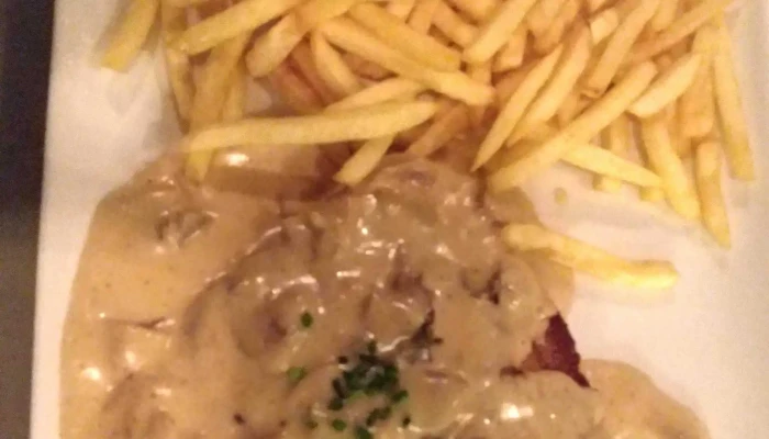 Restaurant Am Clubhaus Op Der Spora -    Bridel Remisen - Luxemburg