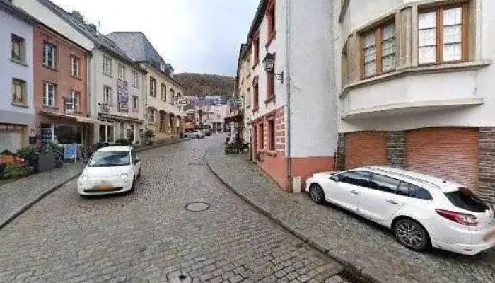 Restaurant -  Cafe Ville De Bruxelles Street View 360deg Fotos - Vianden