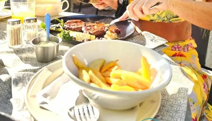 Restaurant Comte Godefroy Pommes Frites - Esch-sauer