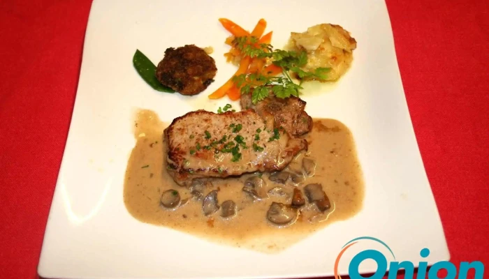 Restaurant Maison Rouge -  Essen Und Trinken - Saeul