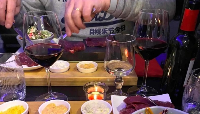 Restaurant Mise En Scene Videoen - Esch An Der Alzette