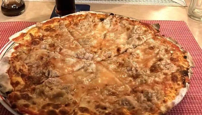 Restaurant -  Pizzeria La Belle Vallee Sarl Essen Und Trinken - Tandel