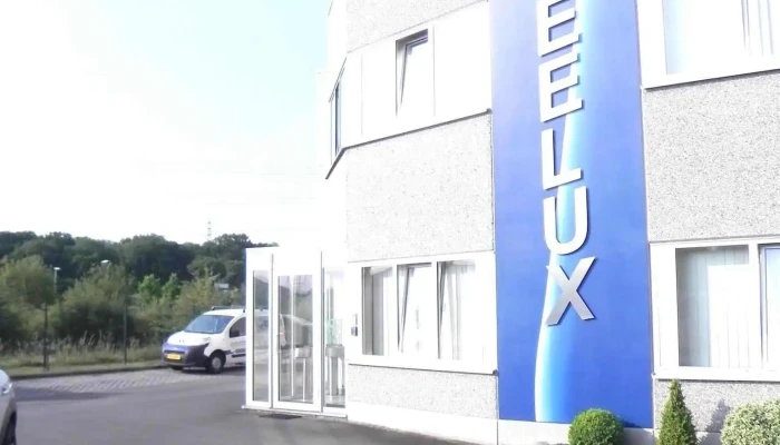 Steelux Sa -  Vom Inhaber - Sanem