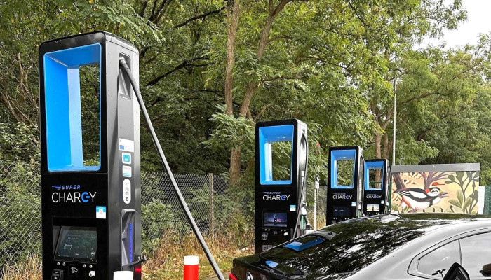 Superchargy Charging Station Nummer - Mamer
