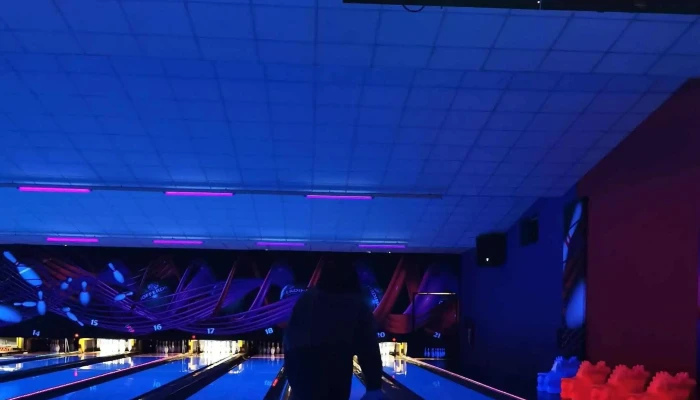 X -  Treme Bowling Billard Wei Do Ukommen - Monnerich