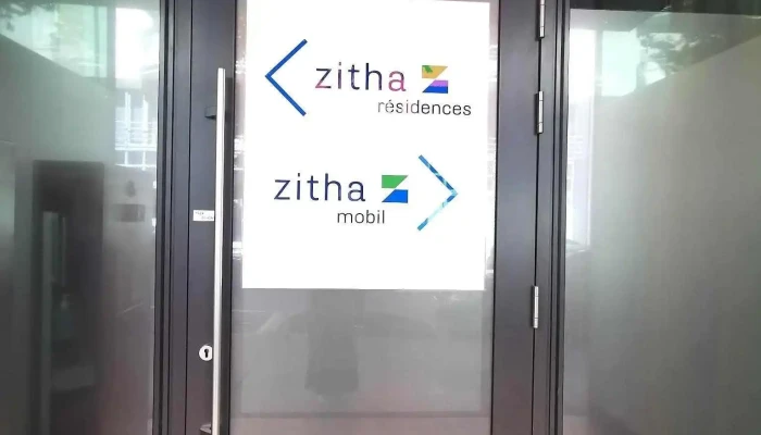 Zitha Kiné - Gare Luxembourg